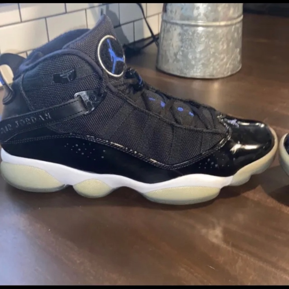 Jordan 6 rings Space Jam